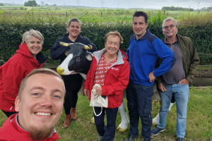 PvdA op bezoek bij Boer Bergh in Simonshaven