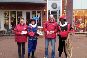 Vanavond is het avondje van Sinterklaas, zondag hebben de PvdA pieten al een voorschot genomen.