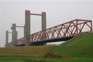 PvdA eist opheldering over storingen Spijkenisserbrug