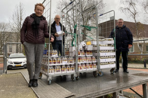 2800 euro aan boodschappen voor de Voedselbank!