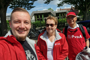 PvdA organiseert schoonmaakactie in De Hoek