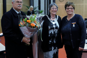 Sylvia Broekmeulen-van Enkhuijzen: Lid in de Orde van Oranje-Nassau
