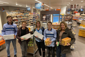 1400 euro boodschappen voor de Voedselbank