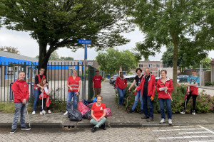 PvdA houdt schoonmaakactie in de Vlasdreef