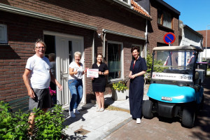 Pluim van de Arbeid voor Samen Eten in Hekelingen